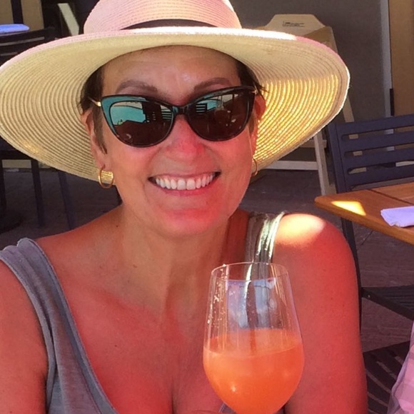 Meet your Posher, Jodi - Picture 1 of 1